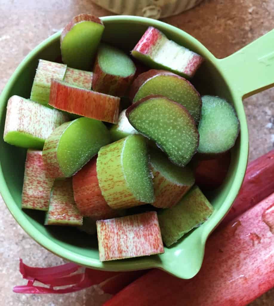 sliced-rhubarb